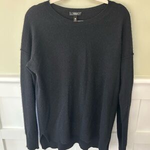 Aqua Black Crew Neck Sweater with Long Sleeves and Relaxed Fit